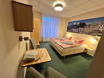 Naturhotel - Bio-Anteil: 100% Bio - Bio Hotel Amadeus: Komfortzimmer Salzburg Hofseite - Biohotel Amadeus