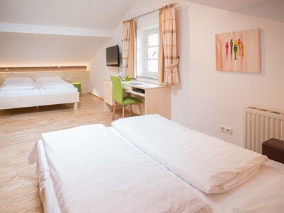 Naturhotel - Biologisch abbaubare Reinigungsmittel - Vierbettzimmer - Das Grüne Hotel zur Post - 100% BIO