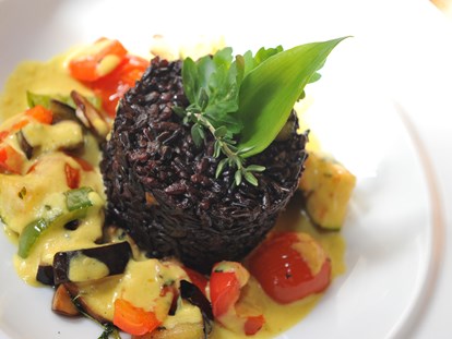 Naturhotel - Veganes Gemüse-Cocos-Curry mit schwarzem italienischen Reis - BIO-Adler im schönen Allgäu